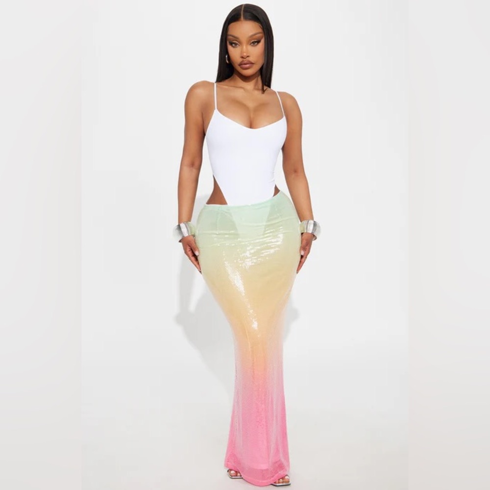 NWT Tequila Sunset Sequin Ombre Maxi Skirt - Multi Color size M